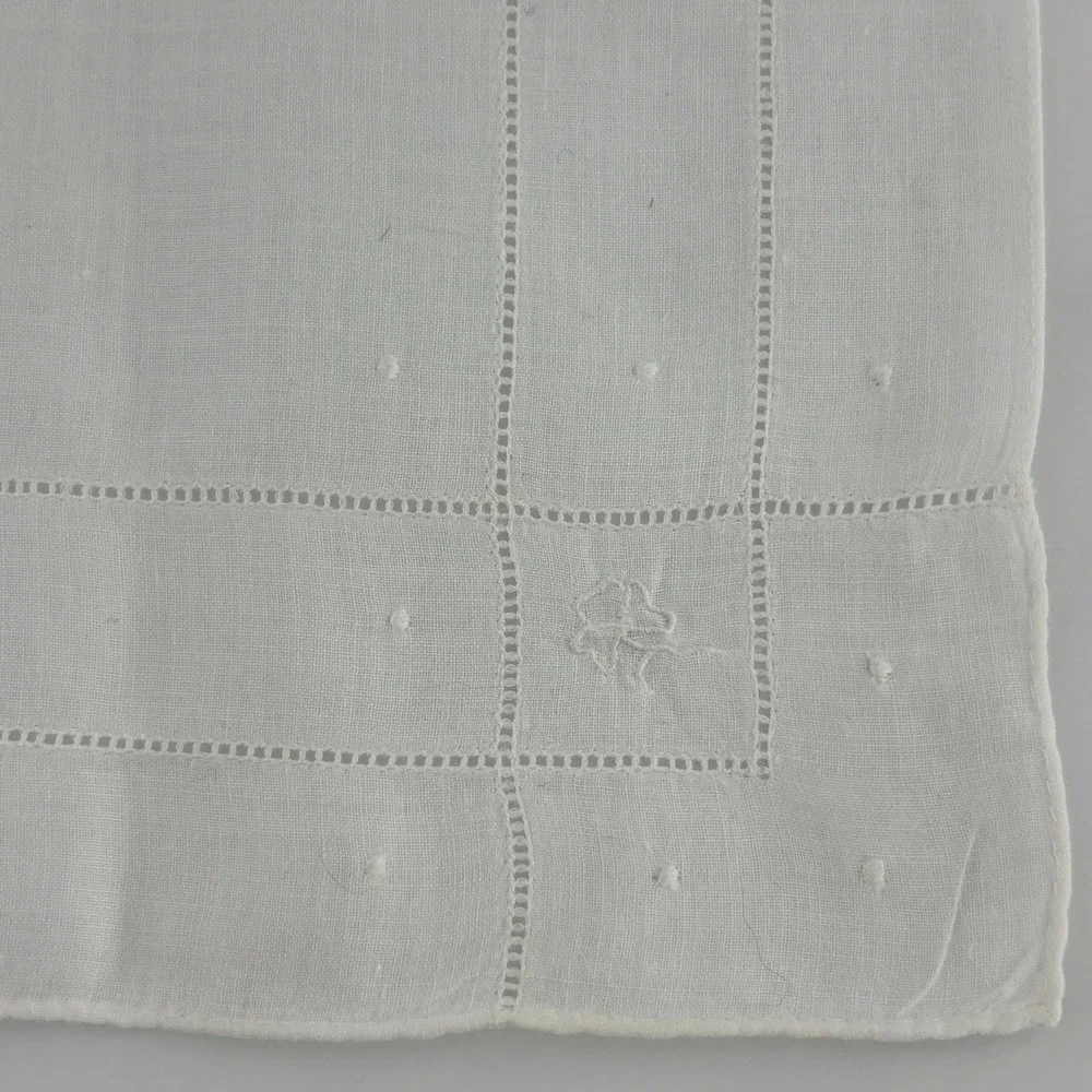Vintage Embroidered White Linen Handkerchief Small Floral Detail Delicate Trim